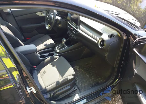 2024 Kia Forte Lx из США, поврежденный, VIN 3KPF24AD7RE806029